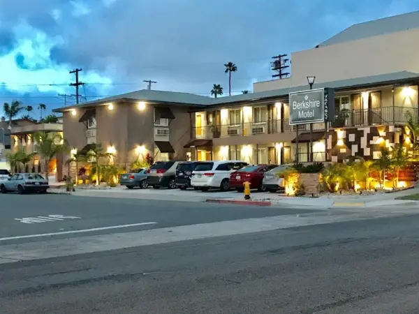 Berkshire Motor Hotel 6